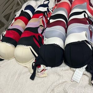 20 Victoria Secret 36DD 2 Candies Bras.